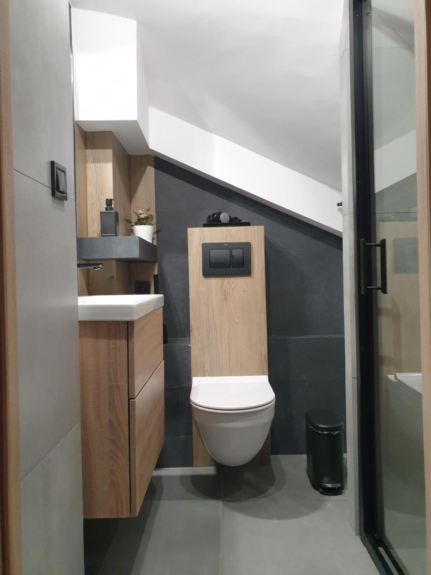 Apartament Near The Airport- *
